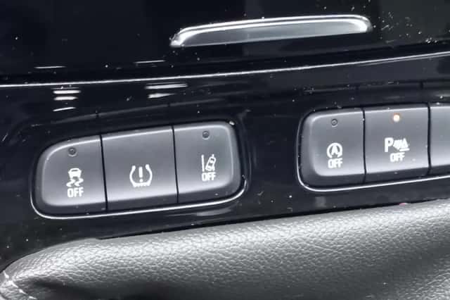 Opel Grandland X (2020) thumbnail 25