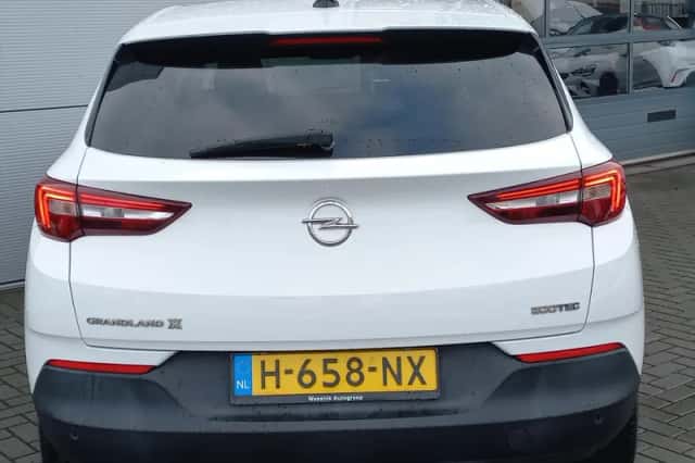 Opel Grandland X (2020) thumbnail 33