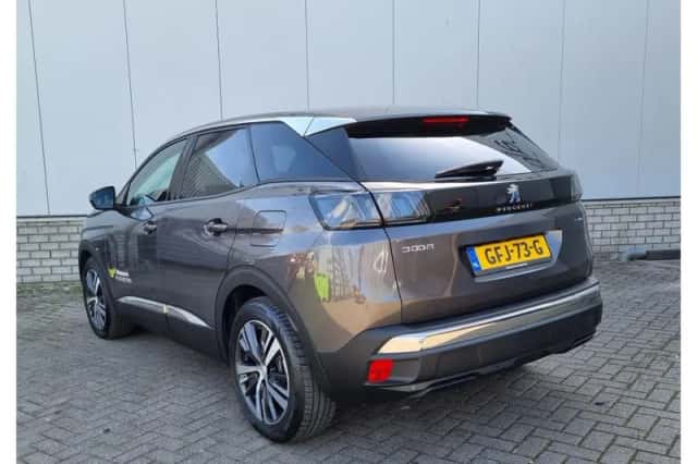 Peugeot 3008 (2024) thumbnail 5