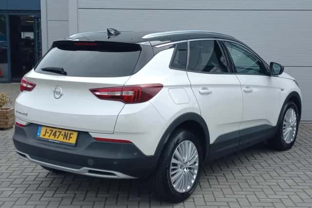 Opel Grandland X (2020) thumbnail 4
