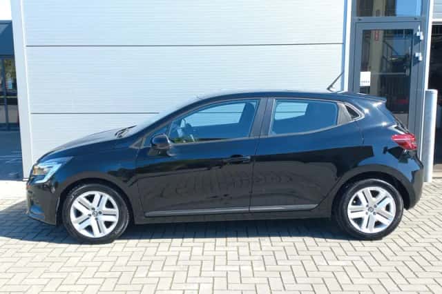 Renault Clio (2021) thumbnail 3