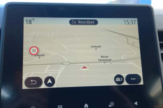 Renault Clio (2021) thumbnail 7