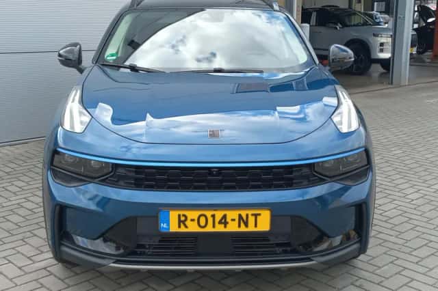 Lynk & Co 01 (2022) thumbnail 3