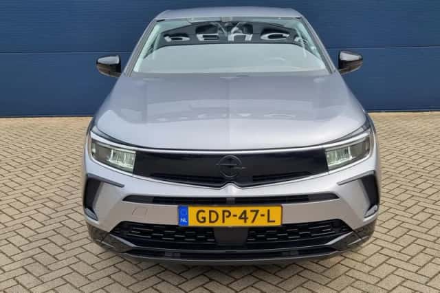 Opel Grandland (2023) thumbnail 2