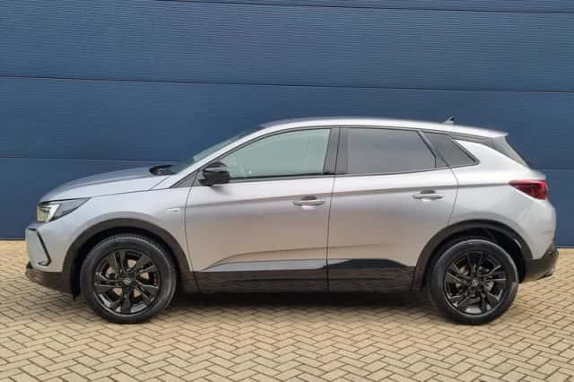 Opel Grandland (2023) thumbnail 4