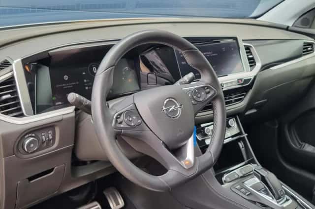 Opel Grandland (2023) thumbnail 9