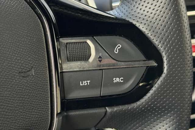 Peugeot 208 (2024) thumbnail 21