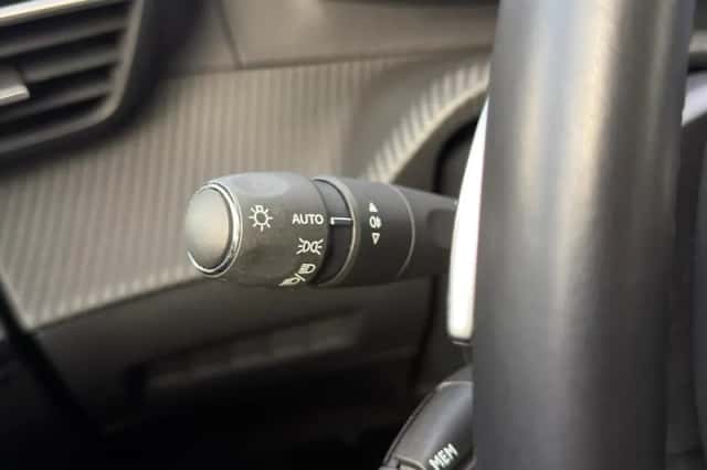 Peugeot 208 (2024) thumbnail 24