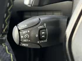 Peugeot 208 (2024) thumbnail 25