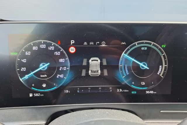 Kia Sportage (2024) thumbnail 5