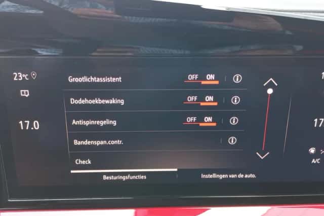 Opel Mokka (2022) thumbnail 27
