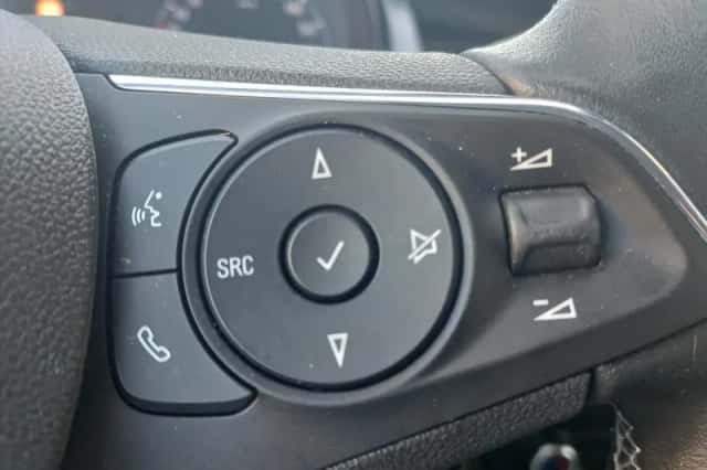 Opel Crossland X (2018) thumbnail 22