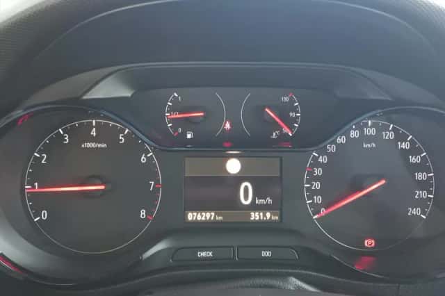 Opel Crossland X (2018) thumbnail 5