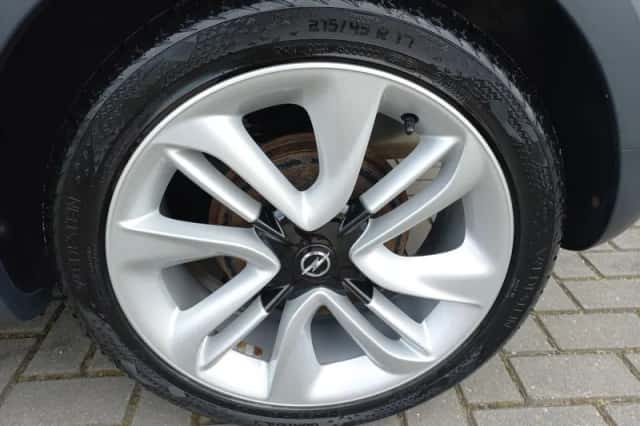 Opel Adam (2019) thumbnail 8