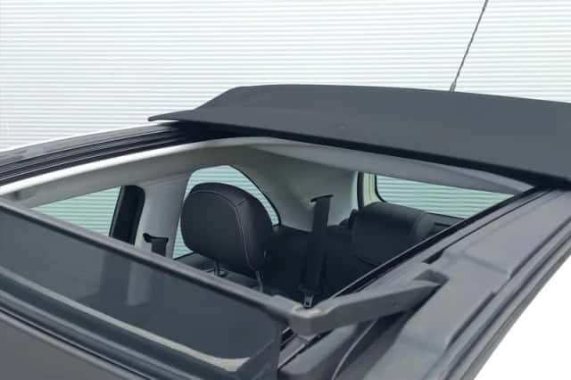 Opel Adam (2019) thumbnail 10