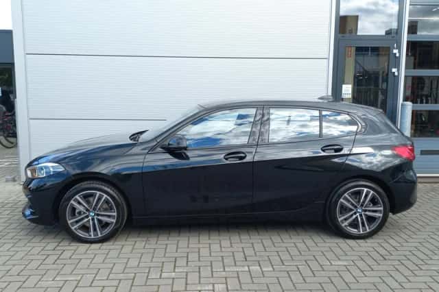 BMW 1-Serie (2021) thumbnail 3