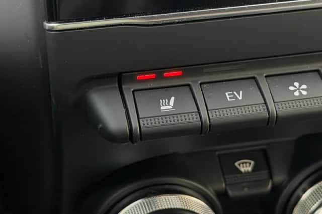 Renault Clio (2020) thumbnail 12