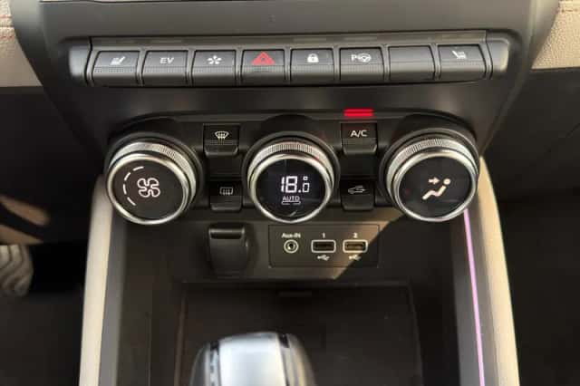 Renault Clio (2020) thumbnail 6