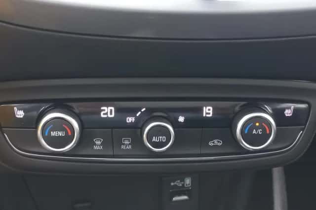 Opel Crossland X (2020) thumbnail 6
