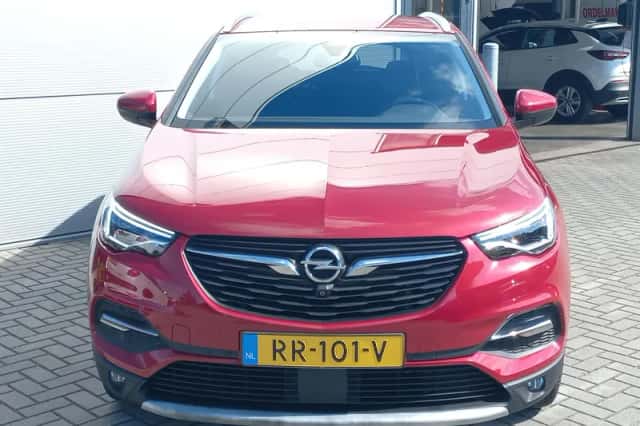 Opel Grandland X (2018) thumbnail 3