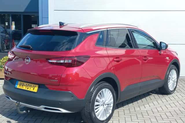 Opel Grandland X (2018) thumbnail 4