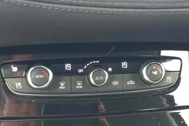 Opel Grandland X (2018) thumbnail 6