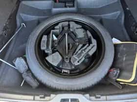 Volvo XC40 (2018) thumbnail 17