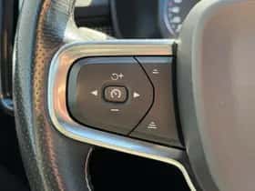Volvo XC40 (2018) thumbnail 19