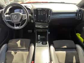 Volvo XC40 (2018) thumbnail 36
