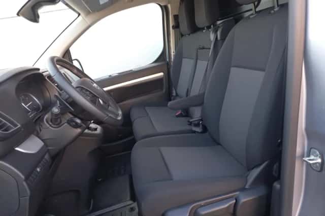 Opel Vivaro (2024) thumbnail 11