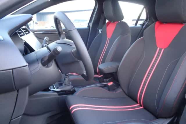Opel Corsa (2025) thumbnail 9