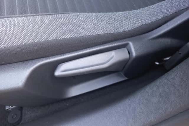 Peugeot 208 (2021) thumbnail 11