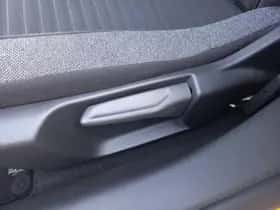 Peugeot 208 (2021) thumbnail 11