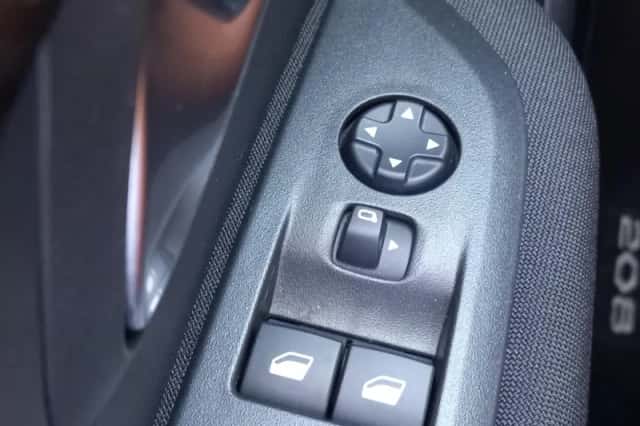 Peugeot 208 (2021) thumbnail 14