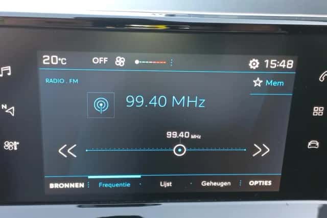 Peugeot 208 (2021) thumbnail 21
