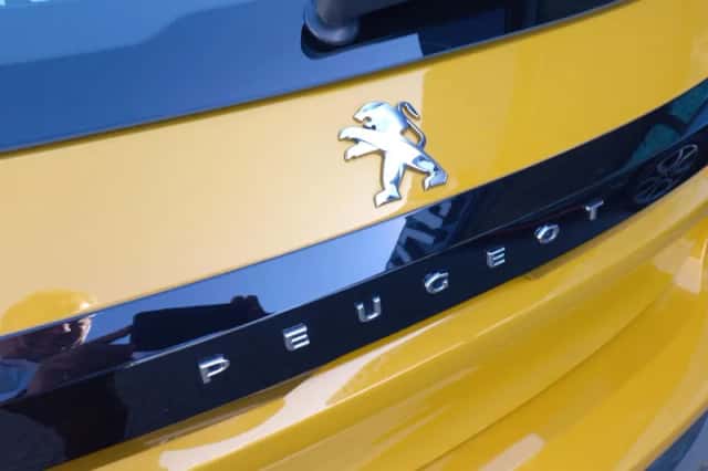 Peugeot 208 (2021) thumbnail 23