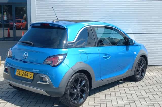 Opel Adam (2018) thumbnail 4