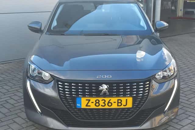 Peugeot 208 (2021) thumbnail 2