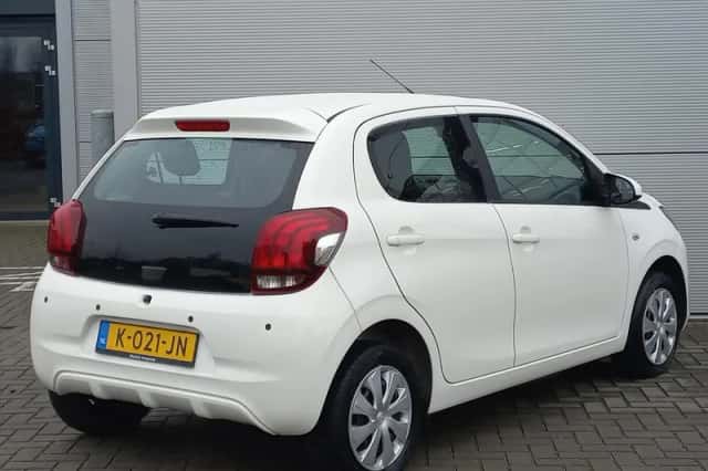 Peugeot 108 (2021) thumbnail 4