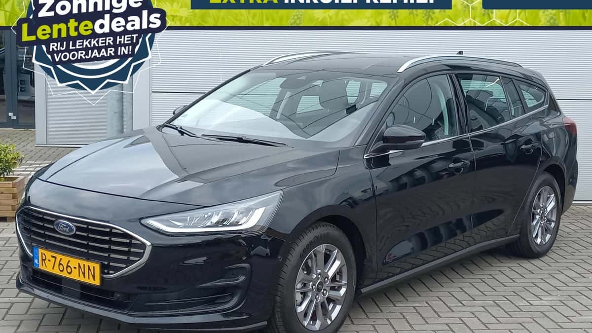 Ford Focus (2022) — foto 1