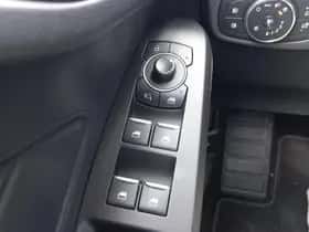 Ford Focus (2022) thumbnail 18