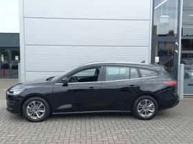 Ford Focus (2022) thumbnail 4