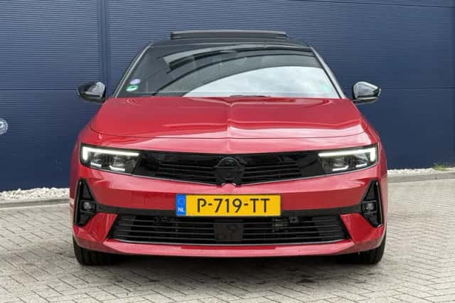 Opel Astra (2022) thumbnail 2