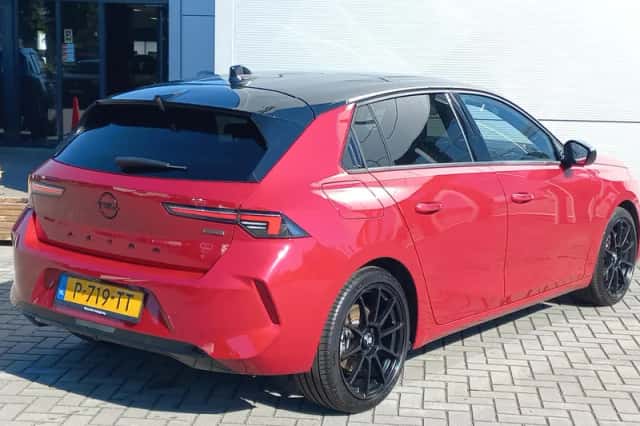 Opel Astra (2022) thumbnail 4