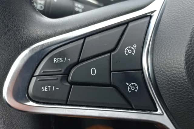 Renault Captur (2022) thumbnail 22