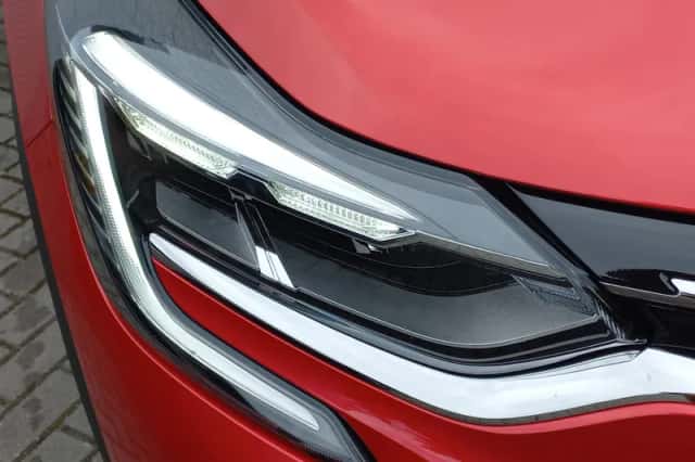 Renault Captur (2022) thumbnail 36