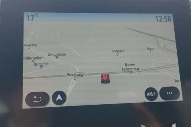 Renault Captur (2022) thumbnail 7