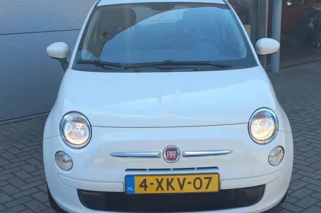 Fiat 500 (2014) thumbnail 2