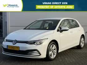Volkswagen Golf (2022) thumbnail 1