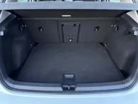 Volkswagen Golf (2022) thumbnail 14